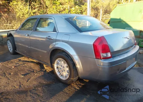 2006 Chrysler 300 z USA, uszkodzony, nr VIN 2C3KA43R86H501881